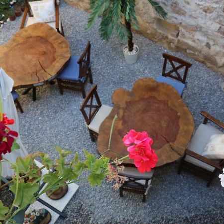 Gizemli Konak Ayvalik Luaran gambar