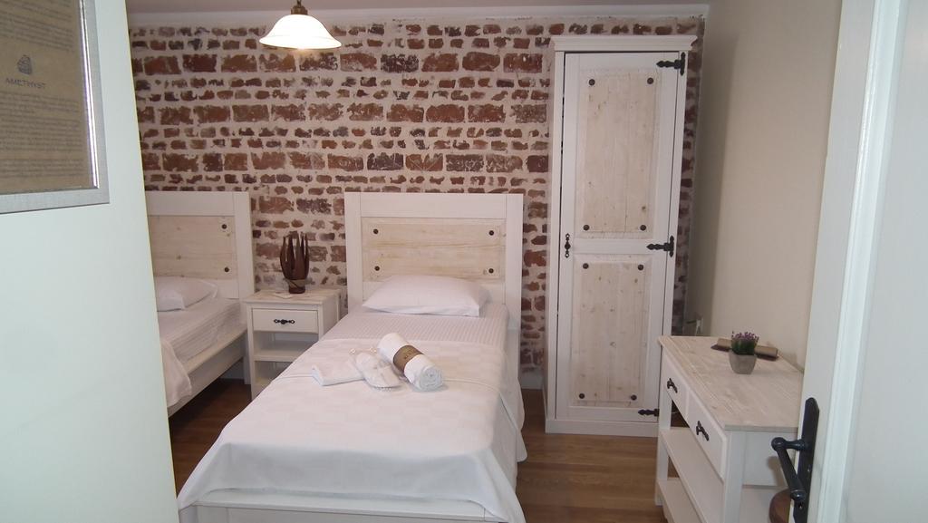 Gizemli Konak Ayvalik Luaran gambar