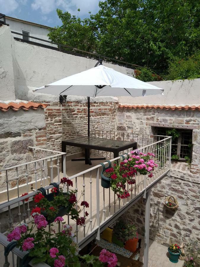 Gizemli Konak Ayvalik Luaran gambar